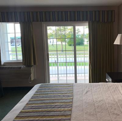 Parkside Inn Bridgeview Mackinaw City Bagian luar foto